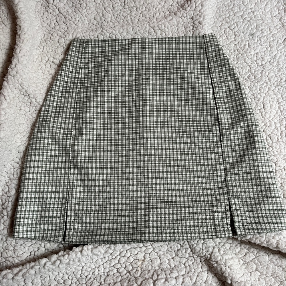 Brandy Melville Cara Skirt